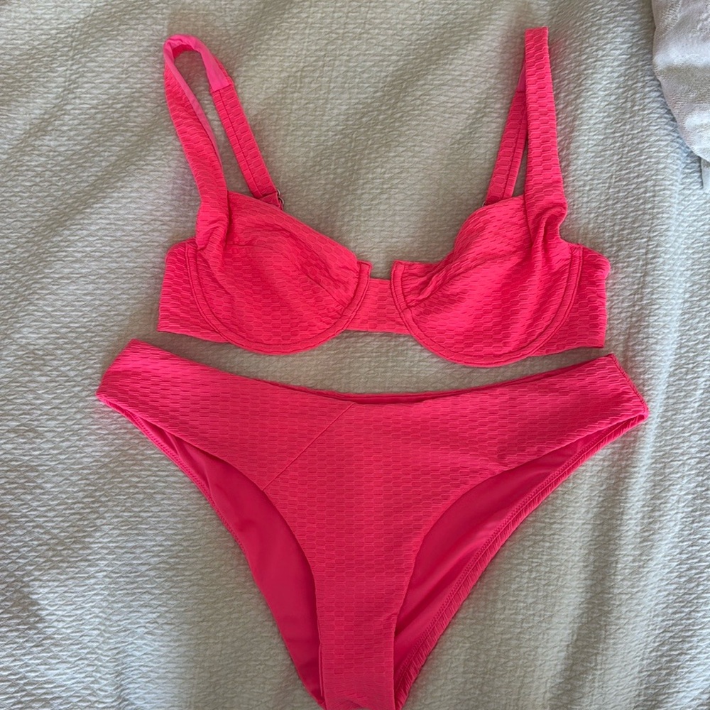 Vetchy Laguna bikini hot pink